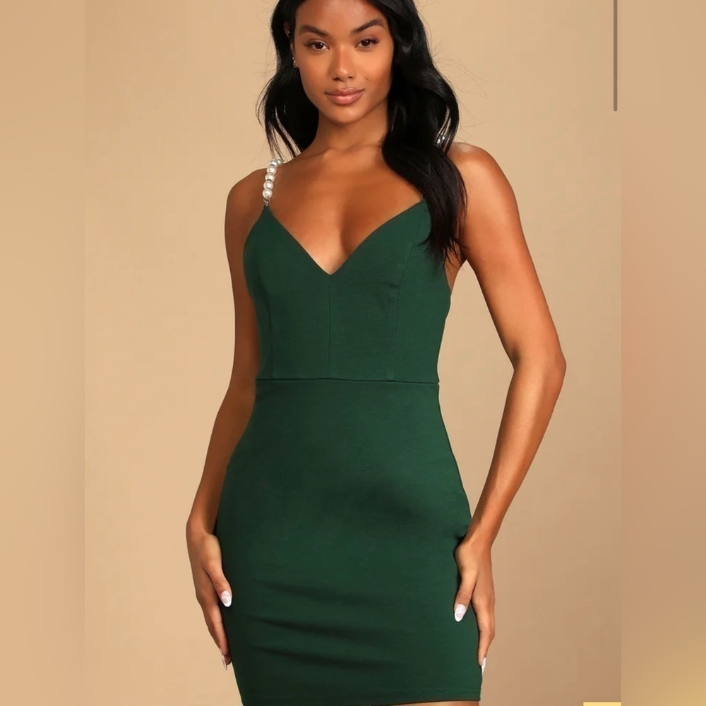 Lulu’s She's Extra Emerald Green Pearl Strap Bodycon Mini Dress Size Medium - Picture 2 of 10